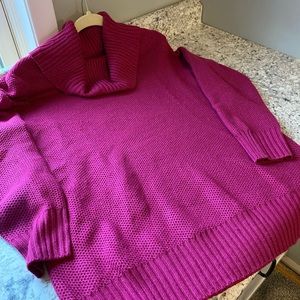 Apt. 9 Size Large turtleneck sweater.  Fuchsia color